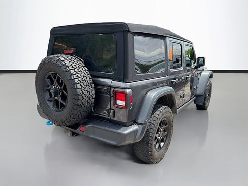 Used 2024 Jeep Wrangler Unlimited AWD/4WD image 9