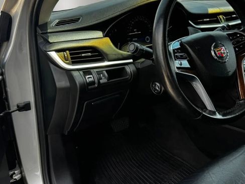 Used 2013 Cadillac XTS FWD image 18