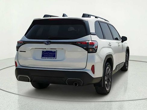 Used 2025 Subaru Forester Limited AWD/4WD image 7