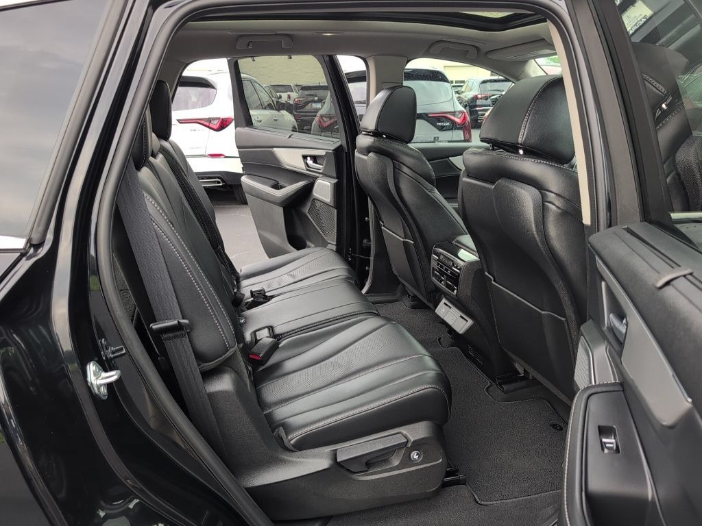Certified 2026 Acura MDX w/ Technology Package AWD/4WD image 55
