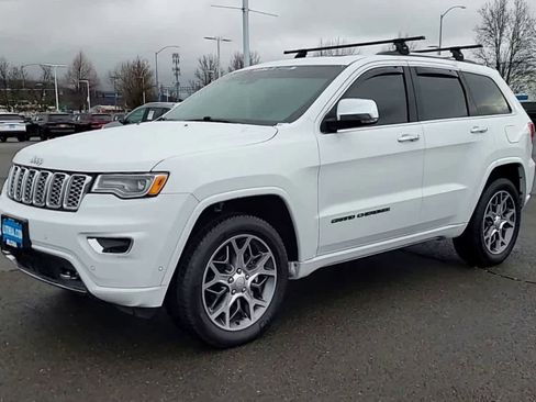 Used 2020 Jeep Grand Cherokee Overland image 4