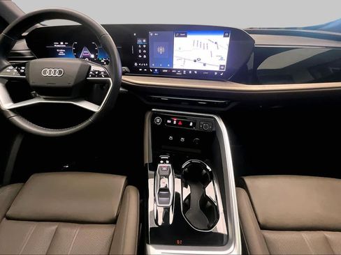 Certified 2025 Audi Q5 Premium Plus AWD/4WD image 16