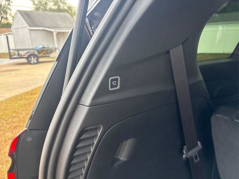 New 2026 Chrysler Pacifica Select image 21