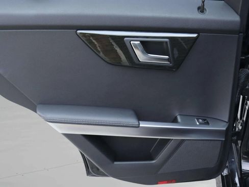 Used 2015 Mercedes-Benz GLK 350 GLK 350 Sport Utility 4D image 22