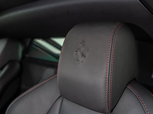 Used 2011 Ferrari 458 Italia Coupe RWD image 24