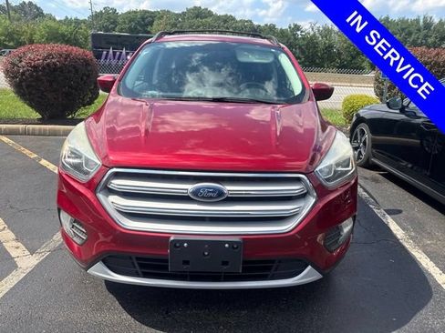 Used 2018 Ford Escape SEL AWD/4WD image 2