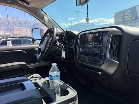 Used 2019 Chevrolet Silverado 2500 LT w/ LT Convenience Package AWD/4WD image 10