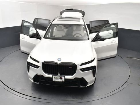 Used 2023 BMW X7 M60i w/ Executive Package AWD/4WD image 26
