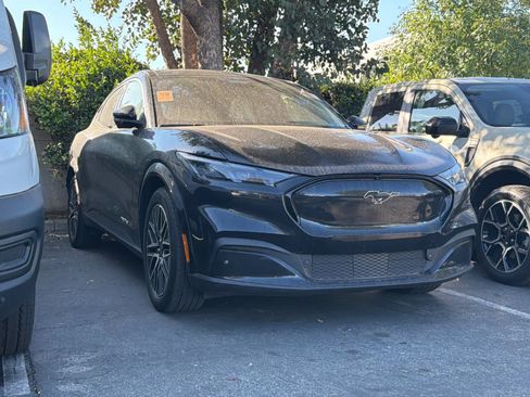 Certified 2025 Ford Mustang Mach-E Premium AWD/4WD image 3