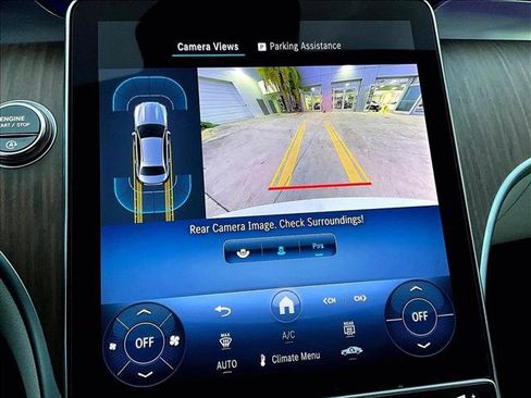 Used 2025 Mercedes-Benz C 300 Sedan image 23