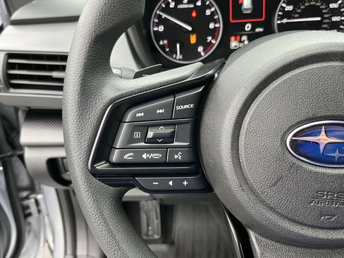 Used 2025 Subaru Crosstrek 2.0i Premium image 19