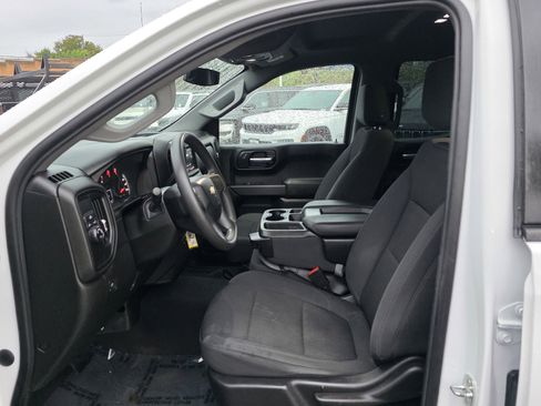 Used 2022 Chevrolet Silverado 1500 Custom image 12