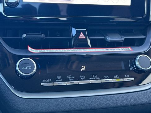 Used 2026 Toyota Corolla LE image 20