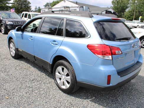 Used 2010 Subaru Outback 2.5i Limited AWD/4WD image 9