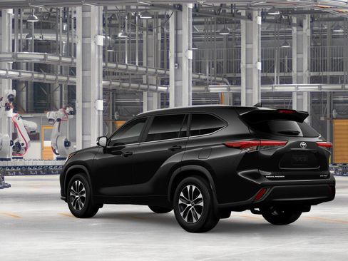 New 2026 Toyota Highlander XLE image 6