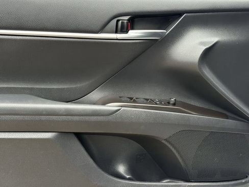 Used 2024 Toyota Camry SE w/ Convenience Package image 24