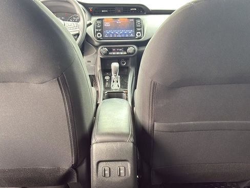 Used 2021 Nissan Kicks SV FWD image 26