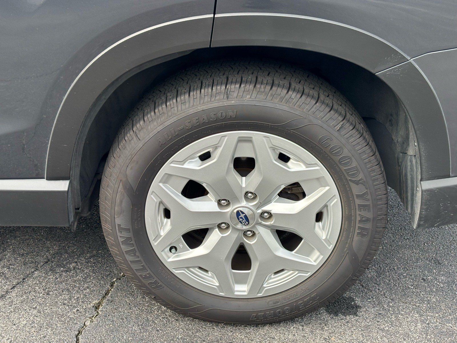 Used 2023 Subaru Forester AWD/4WD image 6