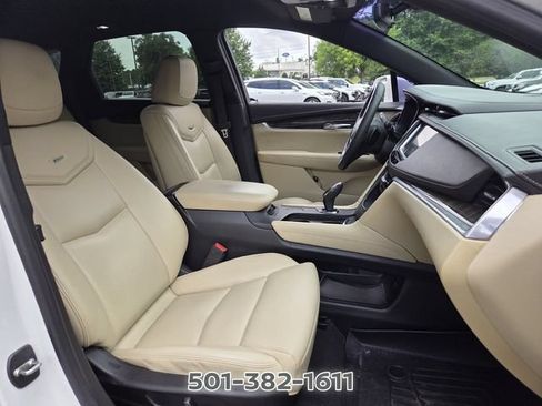 Used 2017 Cadillac XT5 FWD w/ LPO, Wheel Lock Package image 16