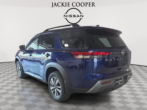 New 2026 Nissan Pathfinder SL FWD image 7