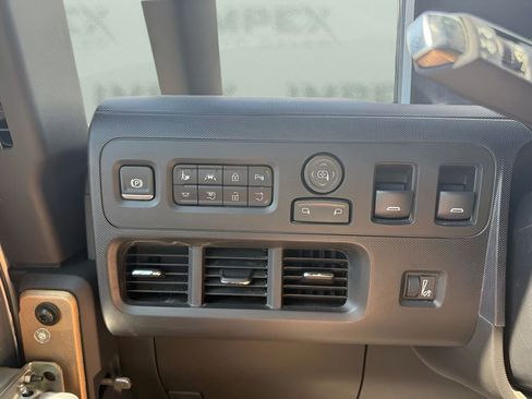 Used 2024 Chevrolet Brightdrop 600 w/ Battery Pack, Max Range AWD/4WD image 15