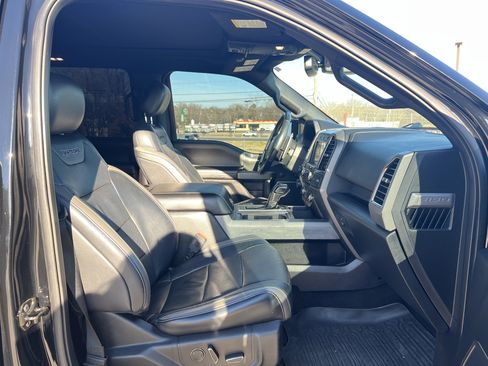 Used 2018 Ford F150 Raptor w/ Equipment Group 802A Luxury image 32