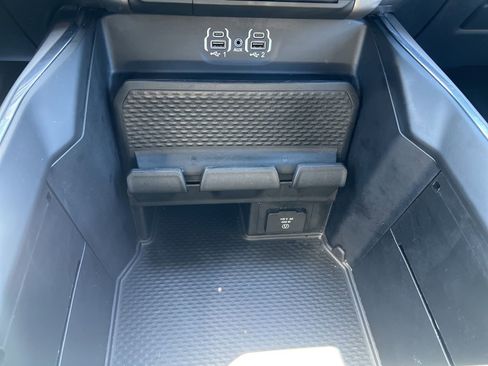 Used 2024 RAM 1500 Laramie image 30