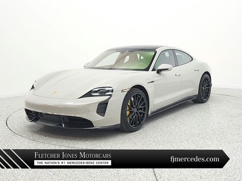 Used 2021 Porsche Taycan image 1