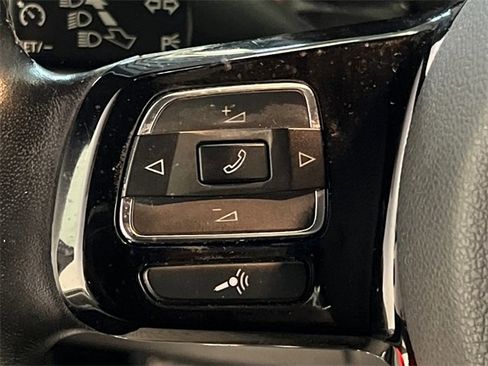 Used 2019 Volkswagen Beetle 2.0T S image 15