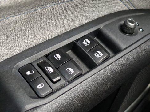 Certified 2025 Jeep Compass Sport image 20