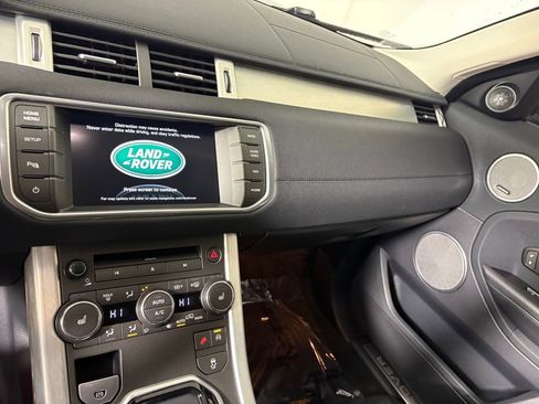 Used 2015 Land Rover Range Rover Evoque Pure Plus AWD/4WD image 17