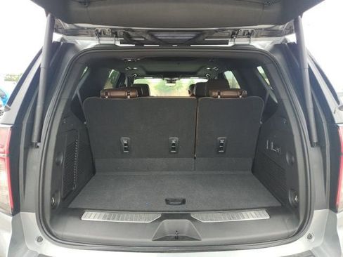 Used 2023 Chevrolet Tahoe High Country image 18