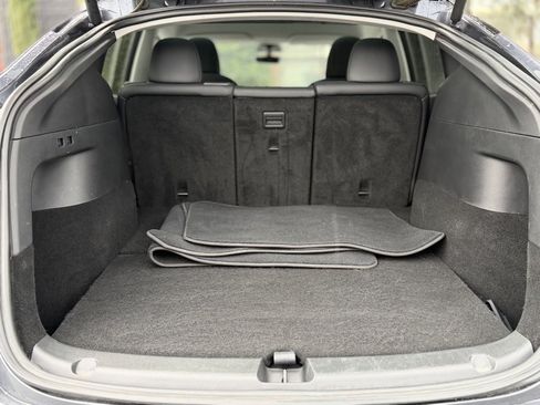 Used 2020 Tesla Model Y Long Range image 18