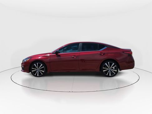 Used 2022 Nissan Altima 2.5 SR FWD image 5