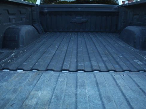 Used 2021 Chevrolet Silverado 1500 W/T w/ WT Value Package AWD/4WD image 10
