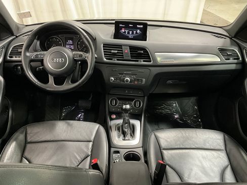 Used 2018 Audi Q3 2.0T Premium w/ Convenience Package AWD/4WD image 15