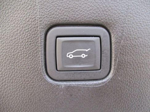 Used 2024 Chevrolet Blazer LT w/ Convenience Package FWD image 38