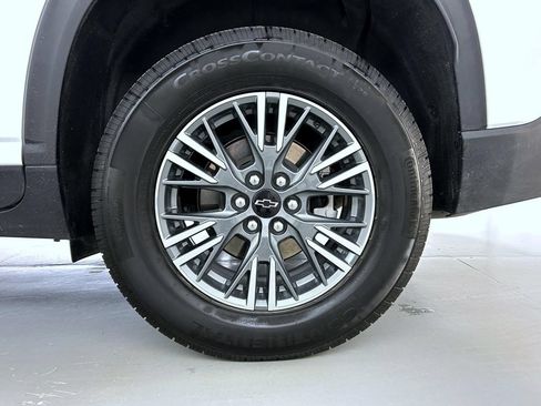 Certified 2025 Chevrolet Traverse LT AWD/4WD image 24