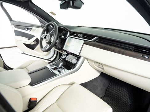 Used 2022 Jaguar XF R-Dynamic SE AWD/4WD image 24