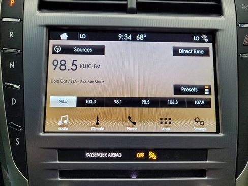 Used 2017 Lincoln MKZ Premiere AWD/4WD image 25