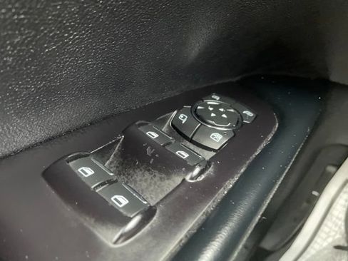 Used 2017 Lincoln MKX Reserve w/ Driver Assistance Package FWD image 14