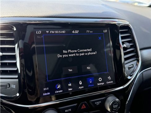 Used 2020 Jeep Grand Cherokee Limited w/ Luxury Group II RWD image 49