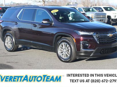 Used 2023 Chevrolet Traverse LT