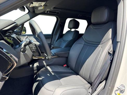 New 2026 Land Rover Range Rover Sport SE AWD/4WD image 10