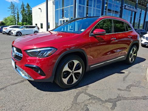 Used 2026 Mercedes-Benz GLA 250 4MATIC image 3