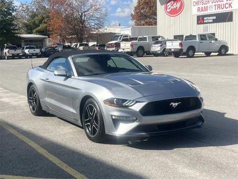 Used 2023 Ford Mustang Premium image 7