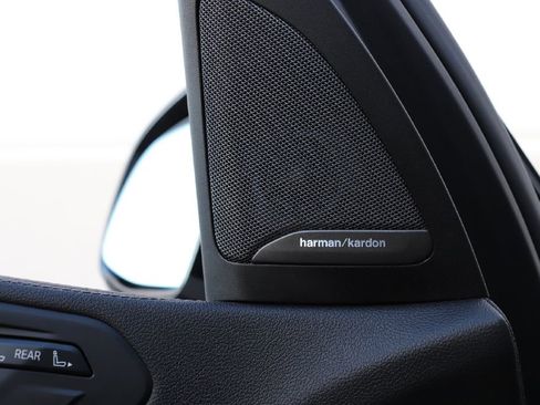 Used 2020 BMW X7 M50i w/ Cold Weather Package image 65