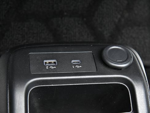 Used 2023 Nissan Ariya FWD image 29