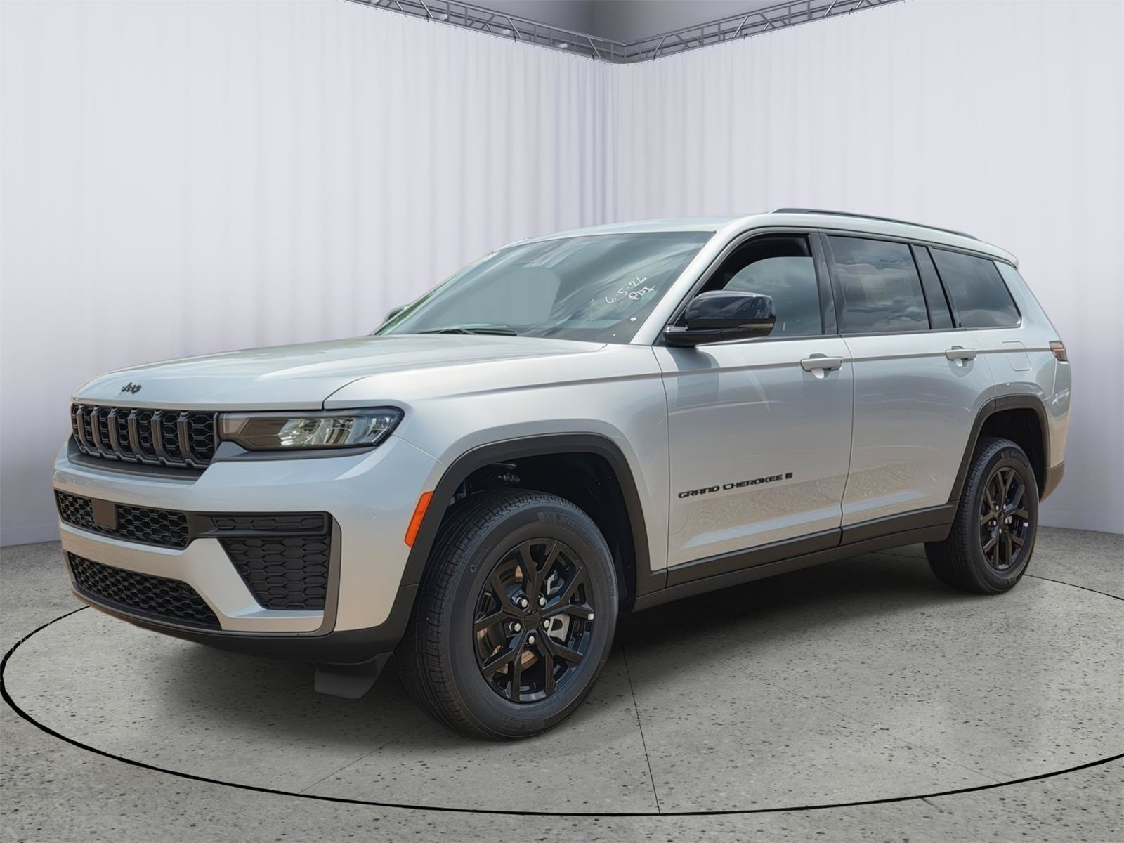 New 2026 Jeep Grand Cherokee L 2WD image 1