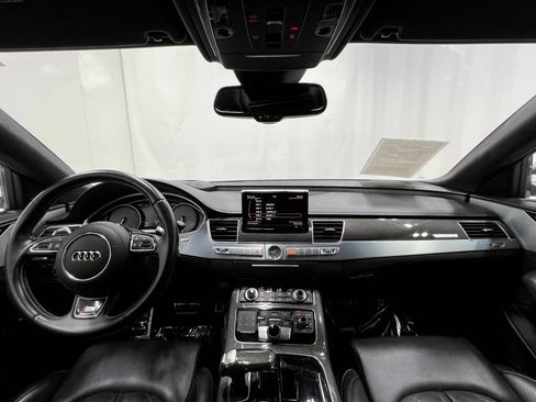 Used 2015 Audi S8 AWD/4WD image 21